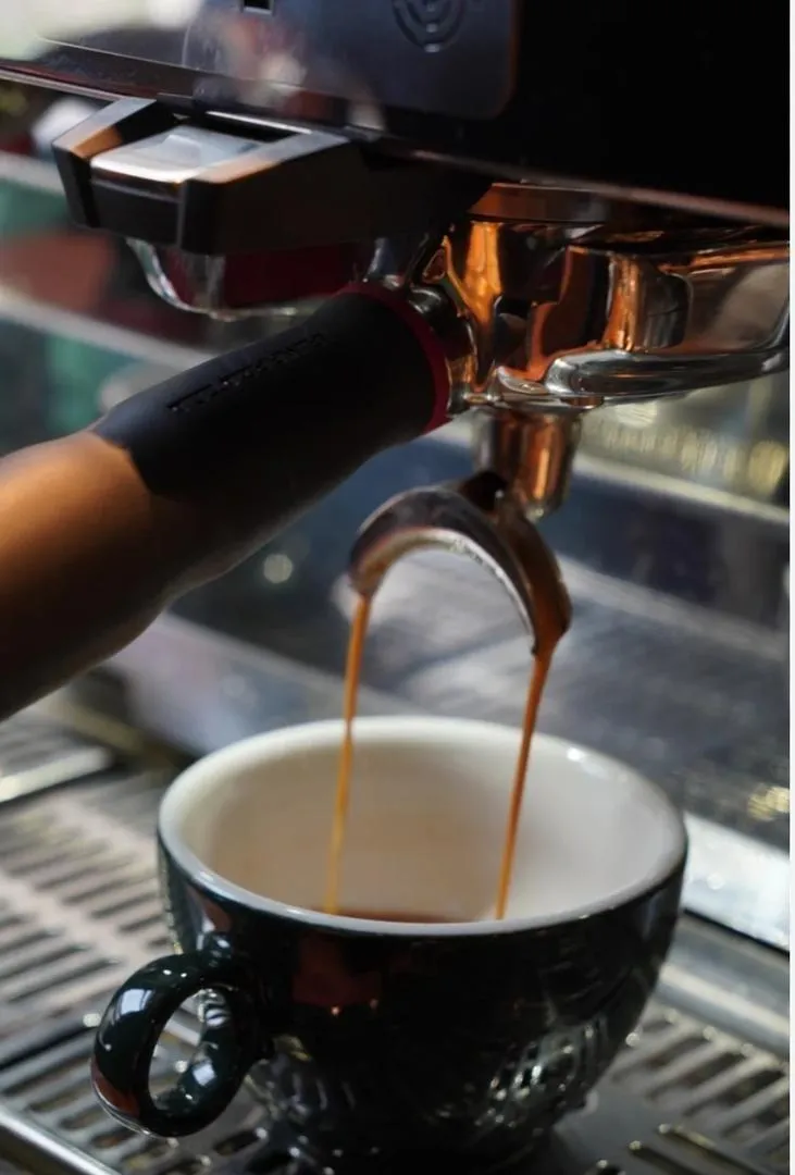 Café cherche barista