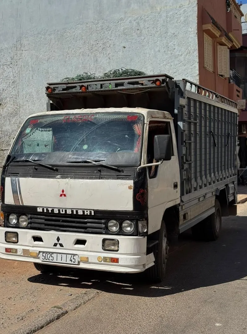 Mitsubishi Canter