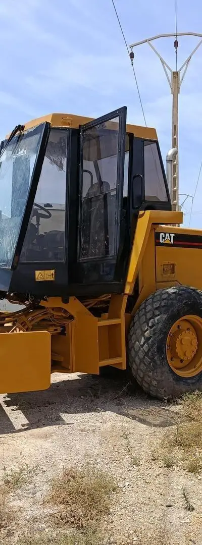 Compacteur Cat 8 tonnes