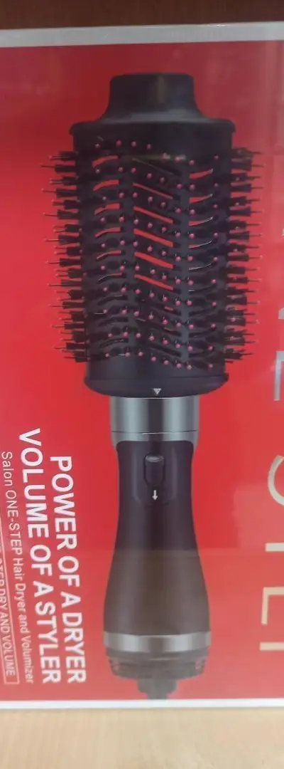 Brosse chauffante séchante