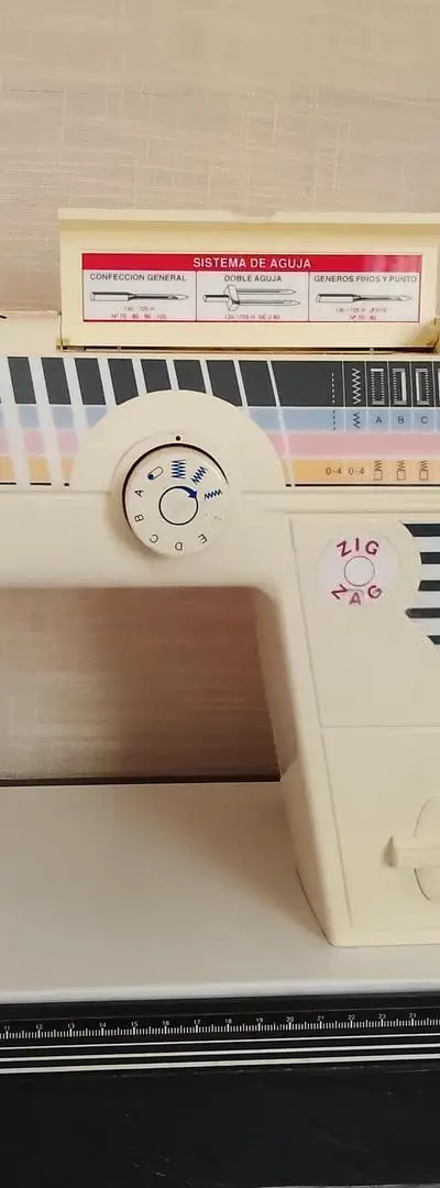 Machine à coudre Alfa