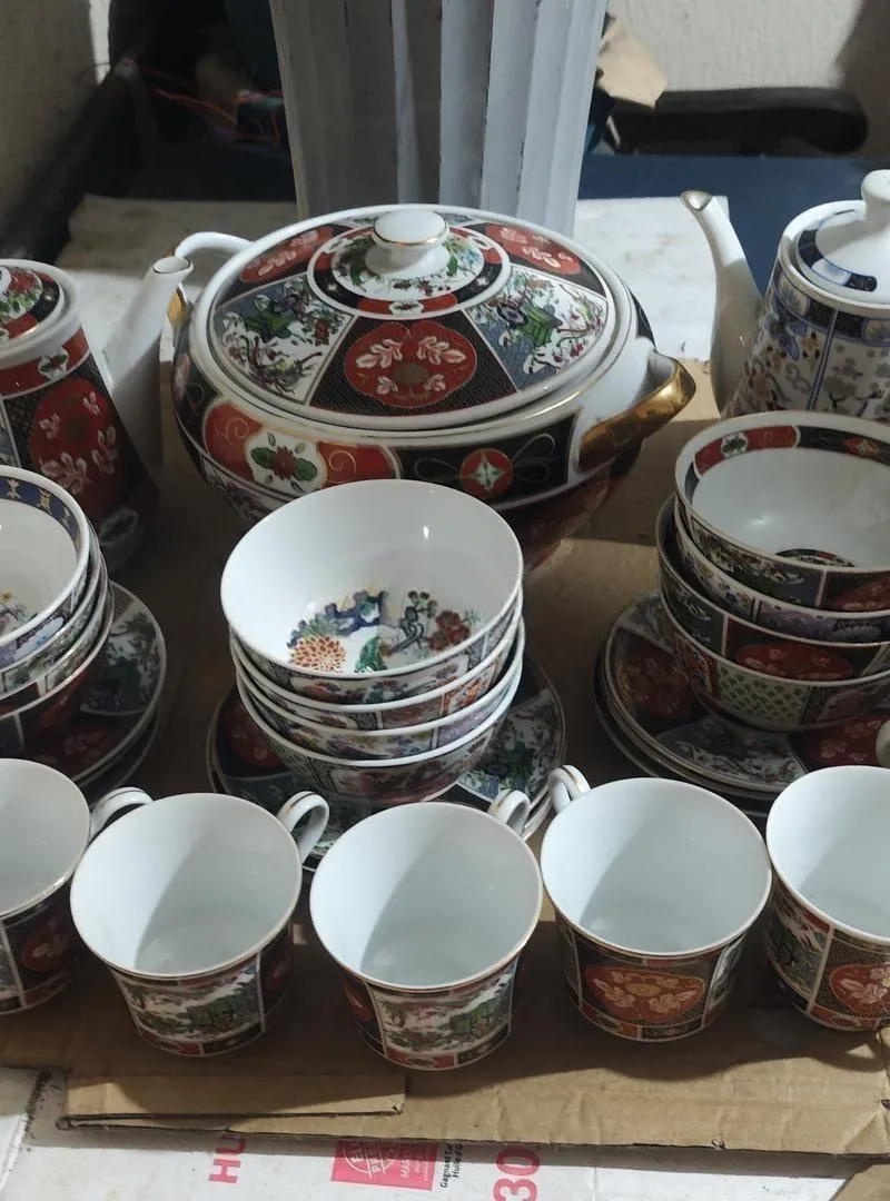 Paon libre ancien 28 pièces
