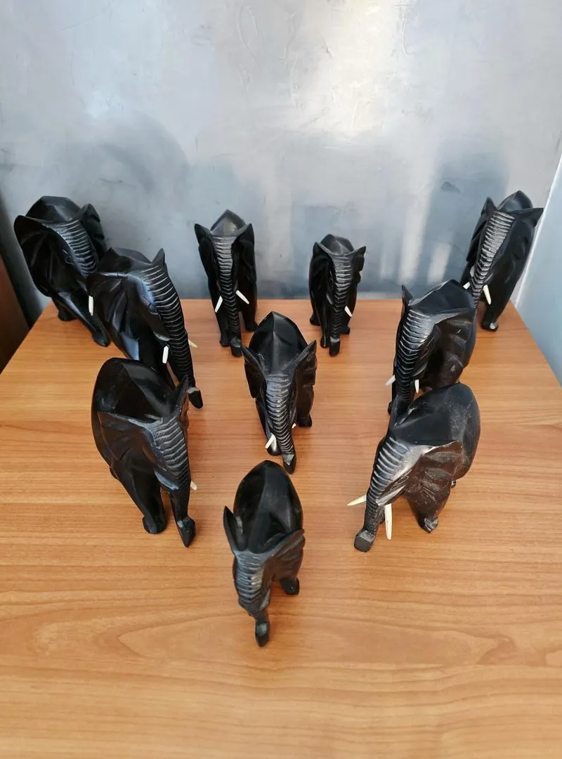 Sculptures à la main en ébène