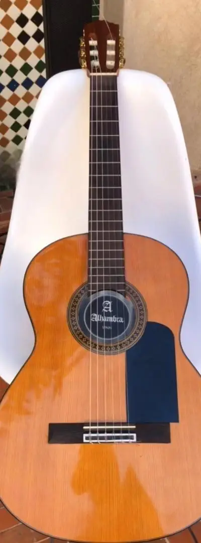 Guitare Salvador Gortez