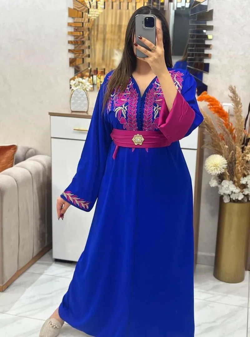 Caftan marocain chic et moderne pour femmes