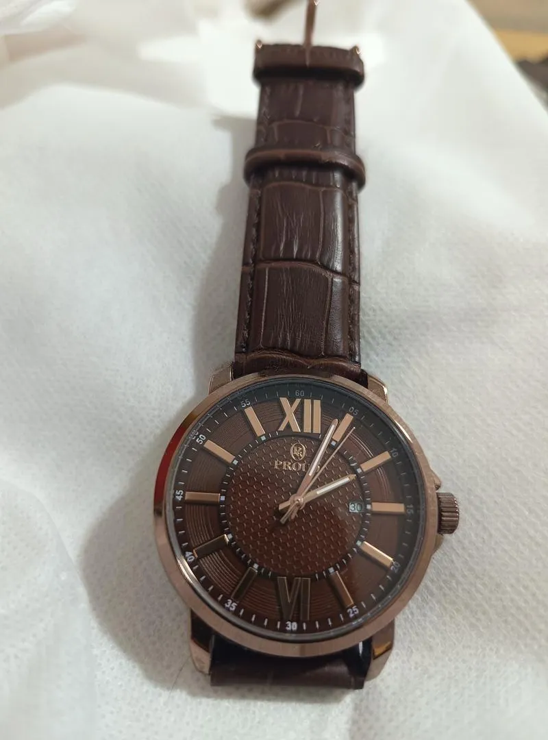 Montre authentique neuve marque proud