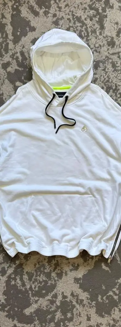 Sweat à capuche Moose Knuckles taille XXL