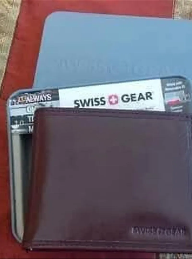 Portefeuille Swiss Gear en véritable cuir neuf