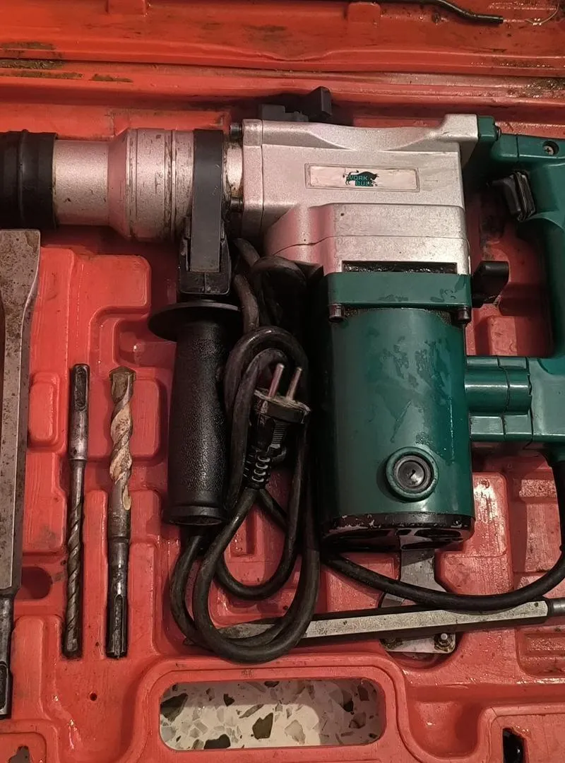 Marteau-piqueur 850W