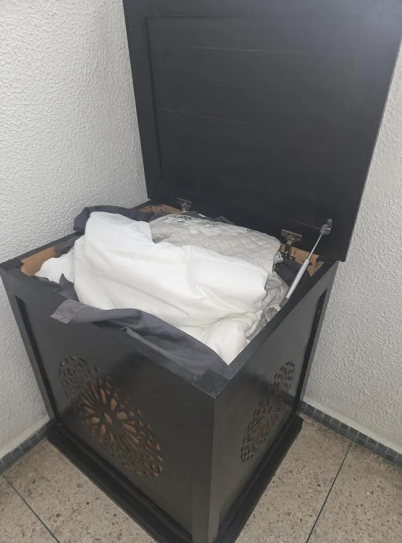 Coin de rangement en bois