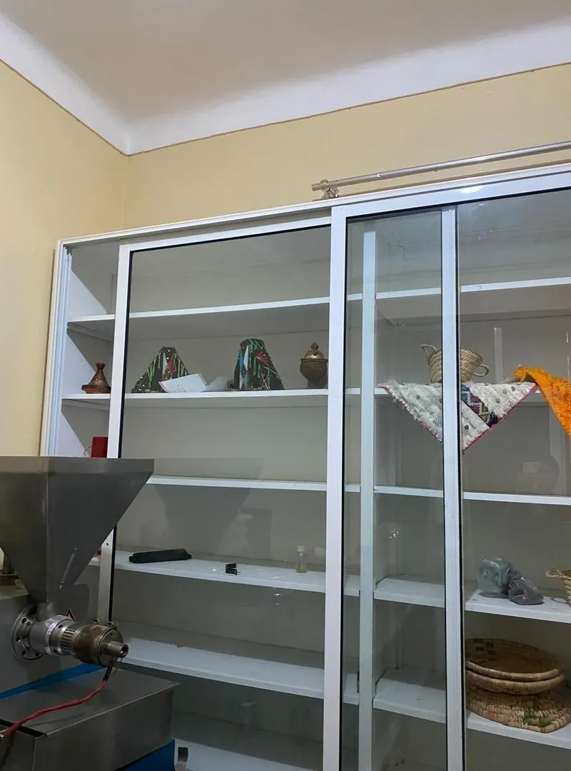 Vitrine en aluminium