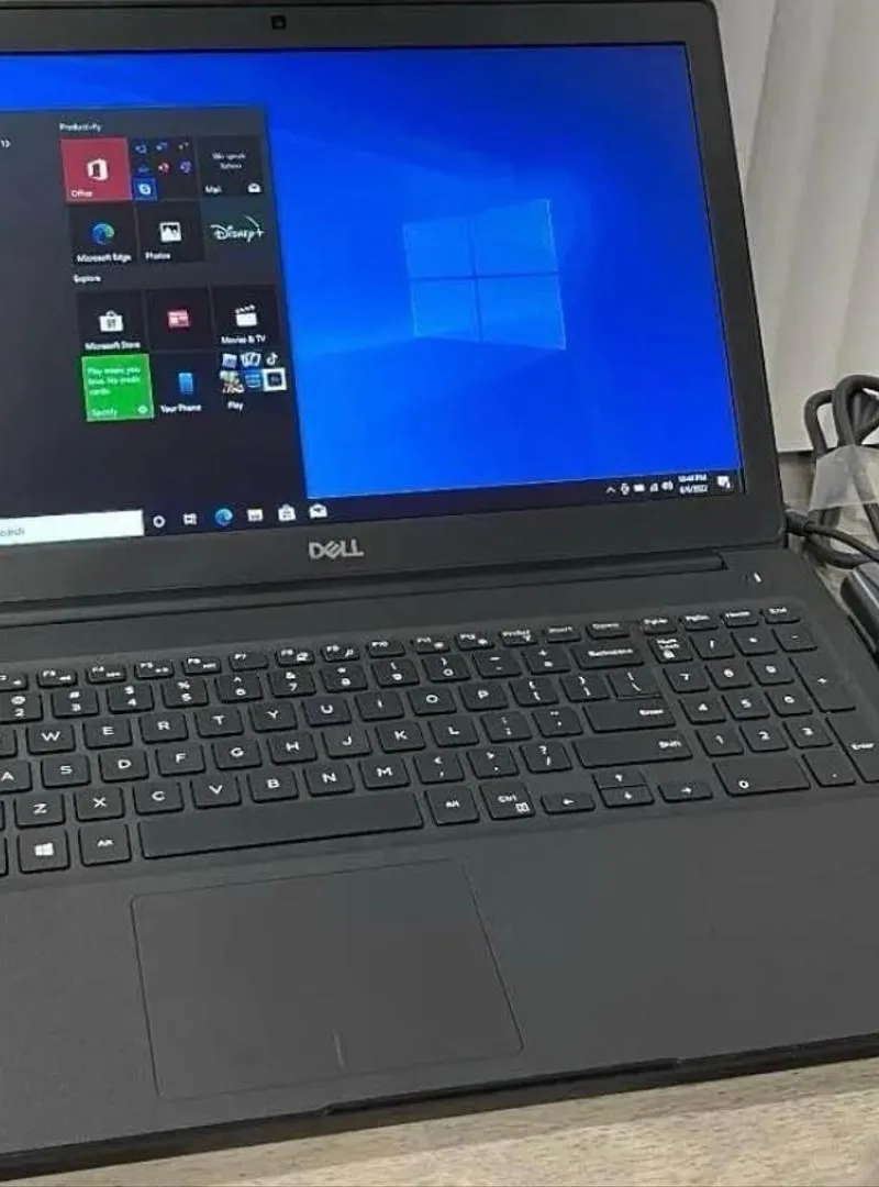 Dell Vostro i5 8ème Gén RAM 8 Disque 256 SSD Écran 15