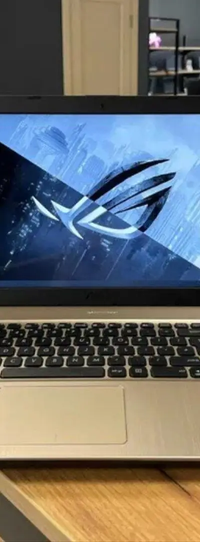 Asus i5 6ème Ram 8 disque 512 SSD batterie 4h