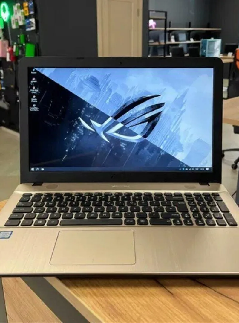 Asus i5 6ème Ram 8 disque 512 SSD batterie 4h
