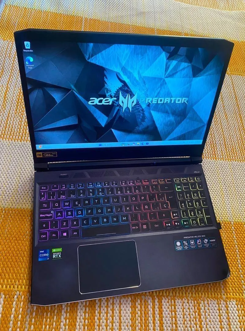 Acer Predator Helios 300 RTX 3060 6GB i7 11ème 1TB