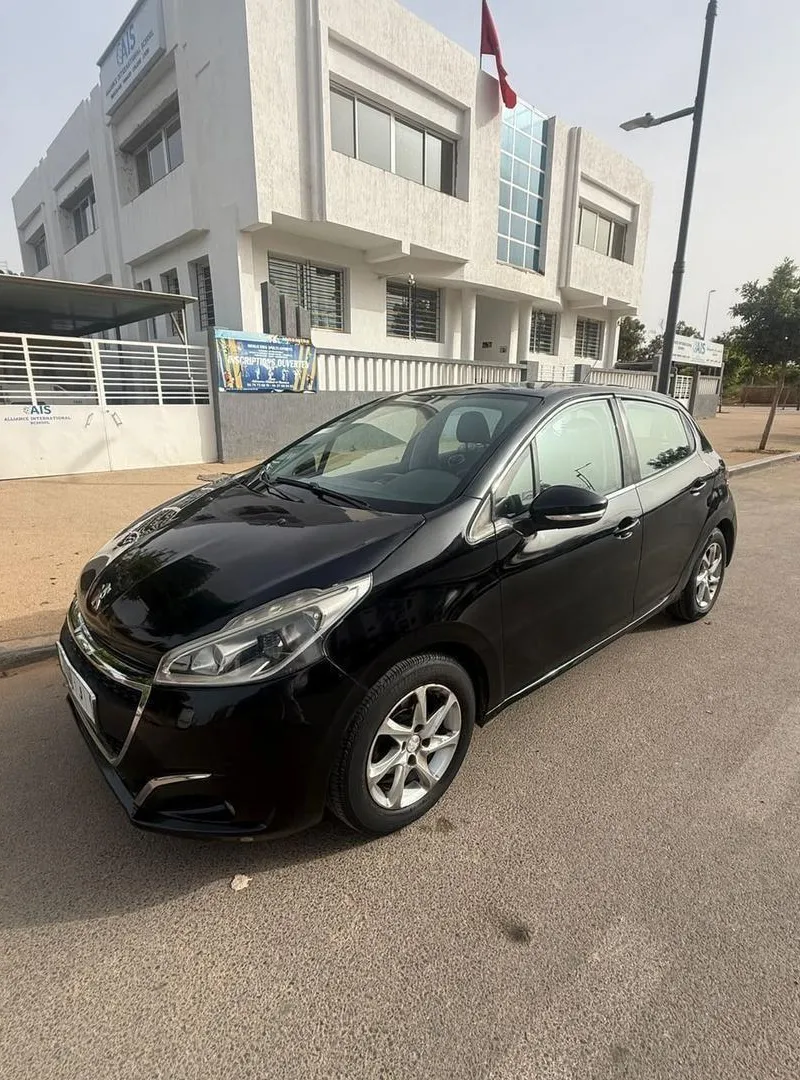 Peugeot 208 Diesel Manuelle 2019 à Tamesna