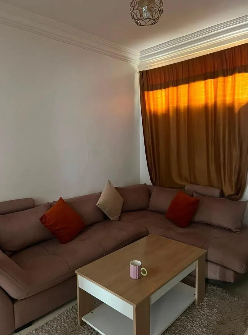 Studio à louer non meublé à Rabat.