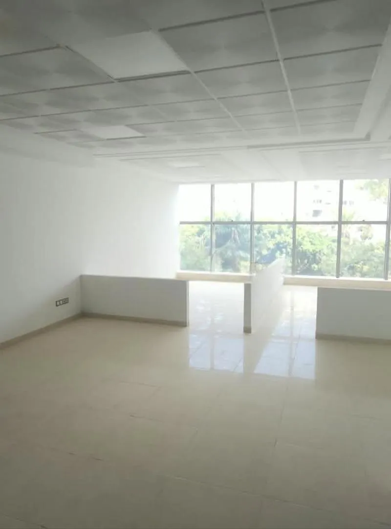 Bureau Neuf 69m² 1 ETG vue Bd Malabata TGV