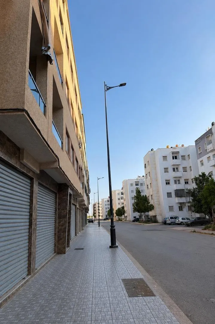 Nouveau magasin Jawhara Deroua 54 m2