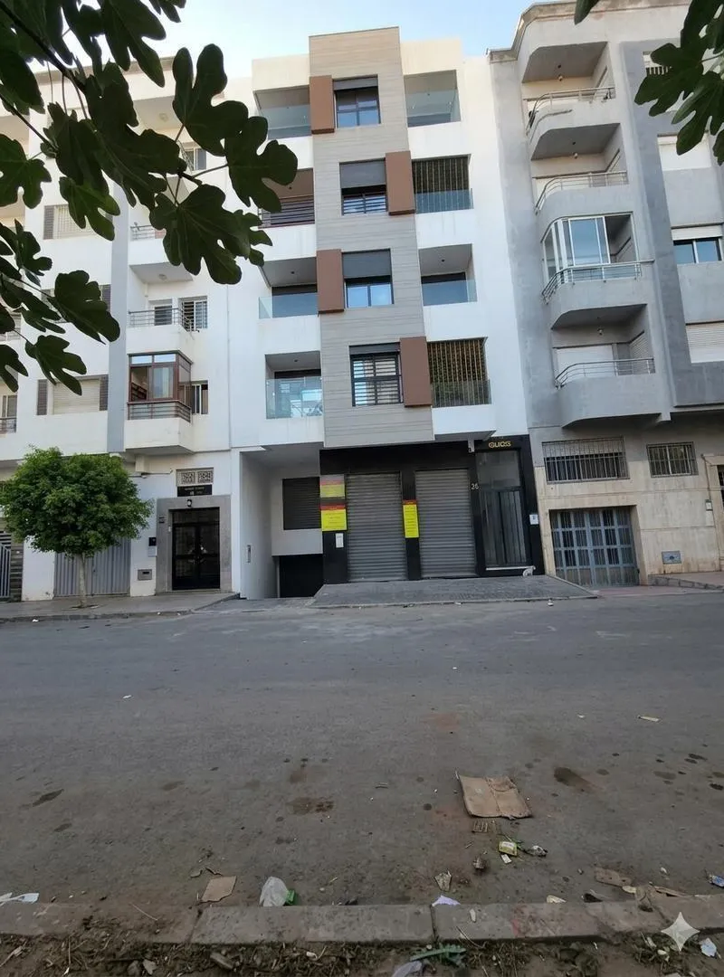 À VENDRE – COMMERCE BOUTIQUE CÔTE À CÔTE