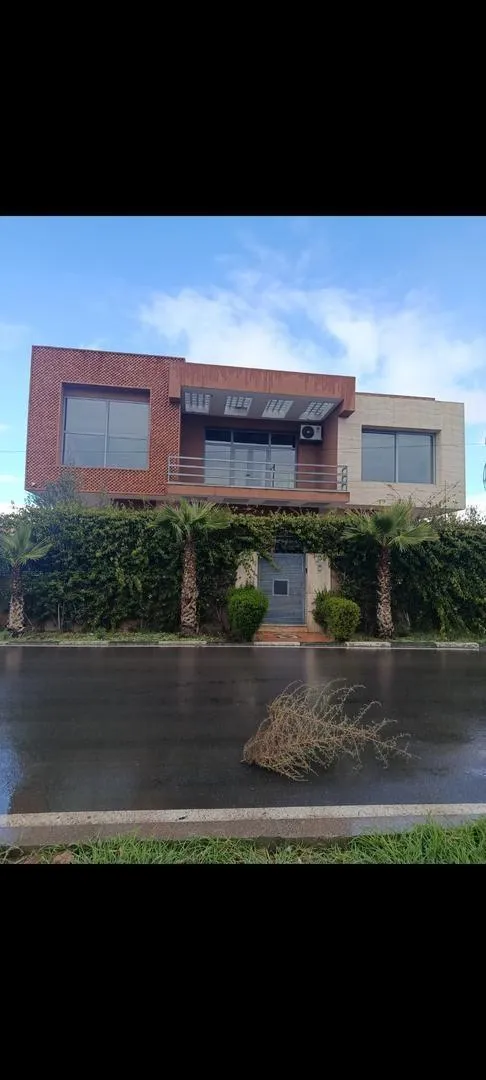 VILLA (CLINIQUE) À VENDRE À MARRAKECH