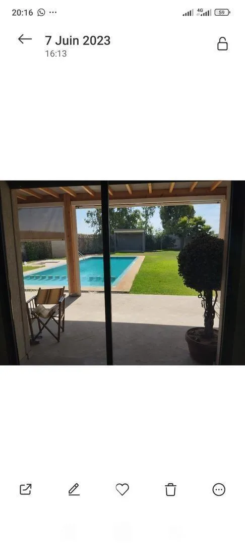 Villa de haut standing avec piscine et petite ferme