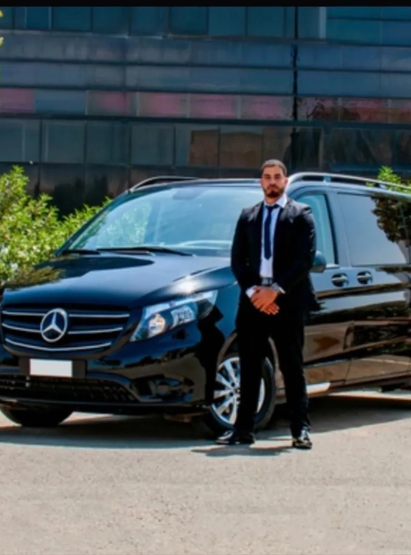 Je suis chauffeur et je cherche du travail.