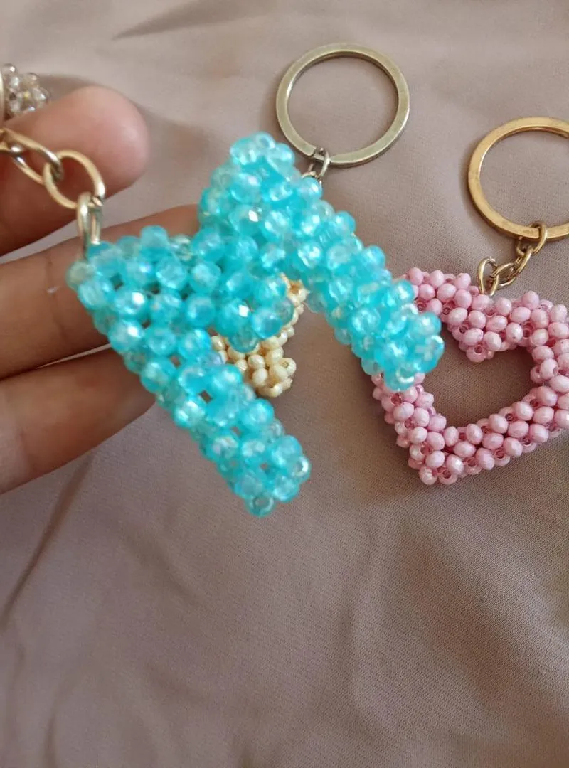 Fabrication de porte-clés en forme de lettres