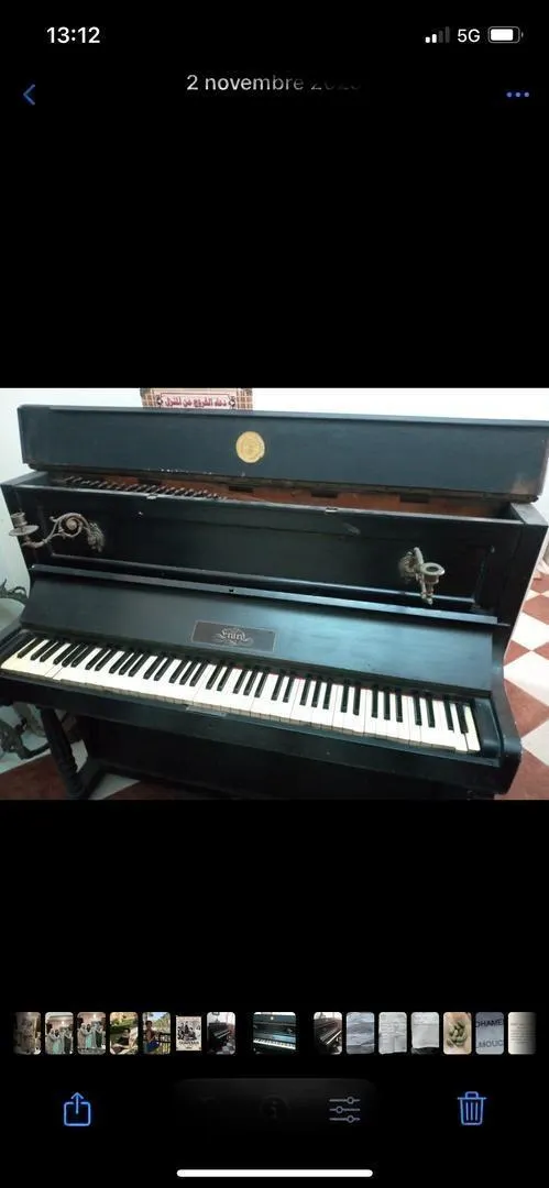 Piano antique de collection Erare de 160 ans