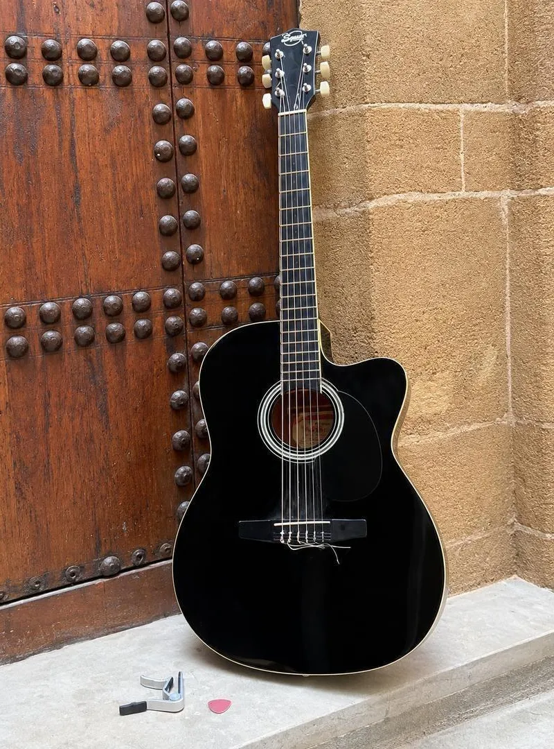 Guitare classique bon état