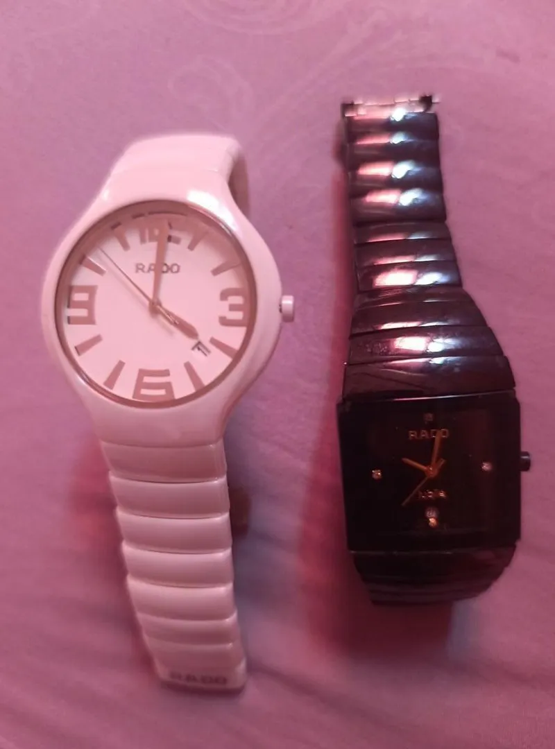 Deux montres de marque RADO DIASTAR et Jubilé