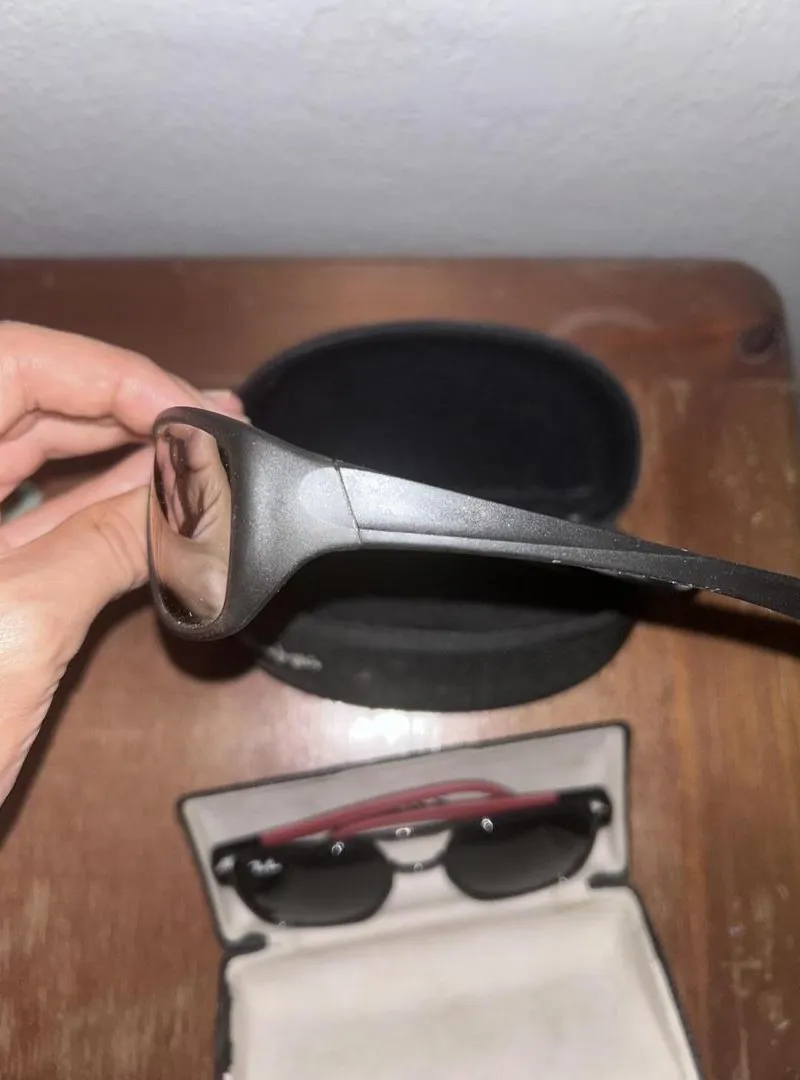 Deux lunettes à vendre