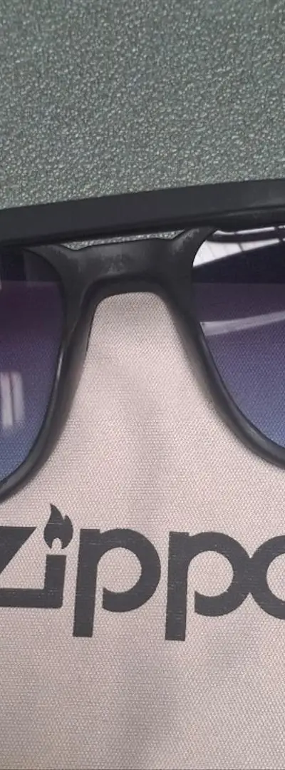 Lunettes Zipoo neuves