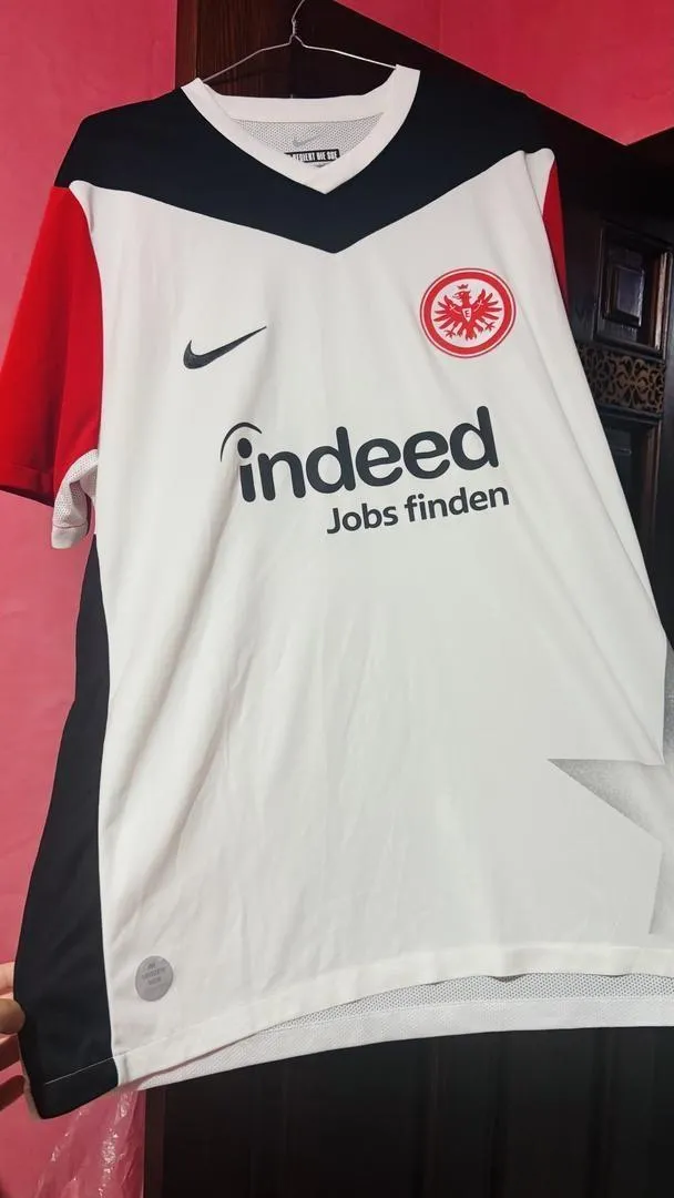 Maillot domicile Eintracht Frankfurt 2024/2025