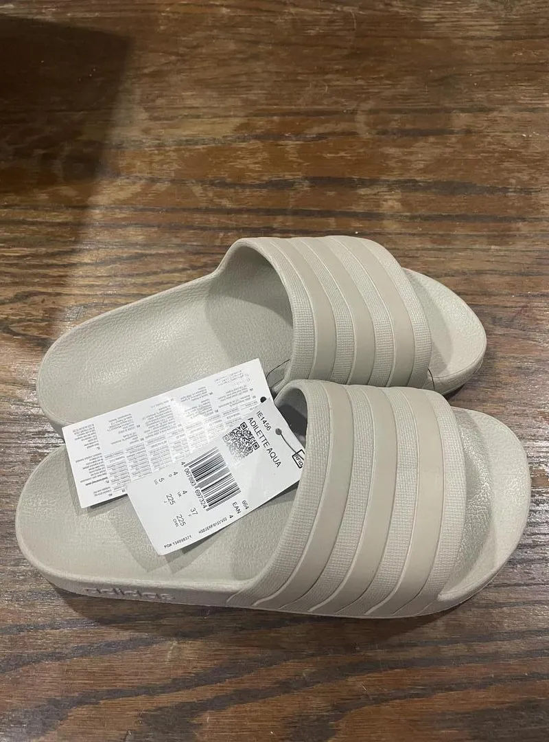 Tongs Adidas femme taille 37