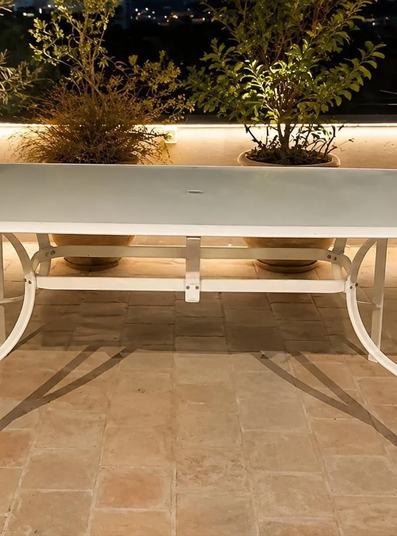 Table de jardin