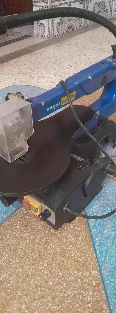 Scie pour décoration et ornements