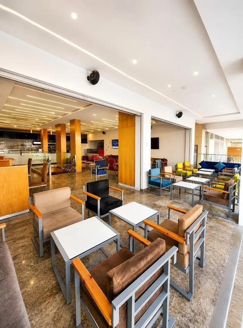 Fonds de commerce - Café Restaurant 470 m²