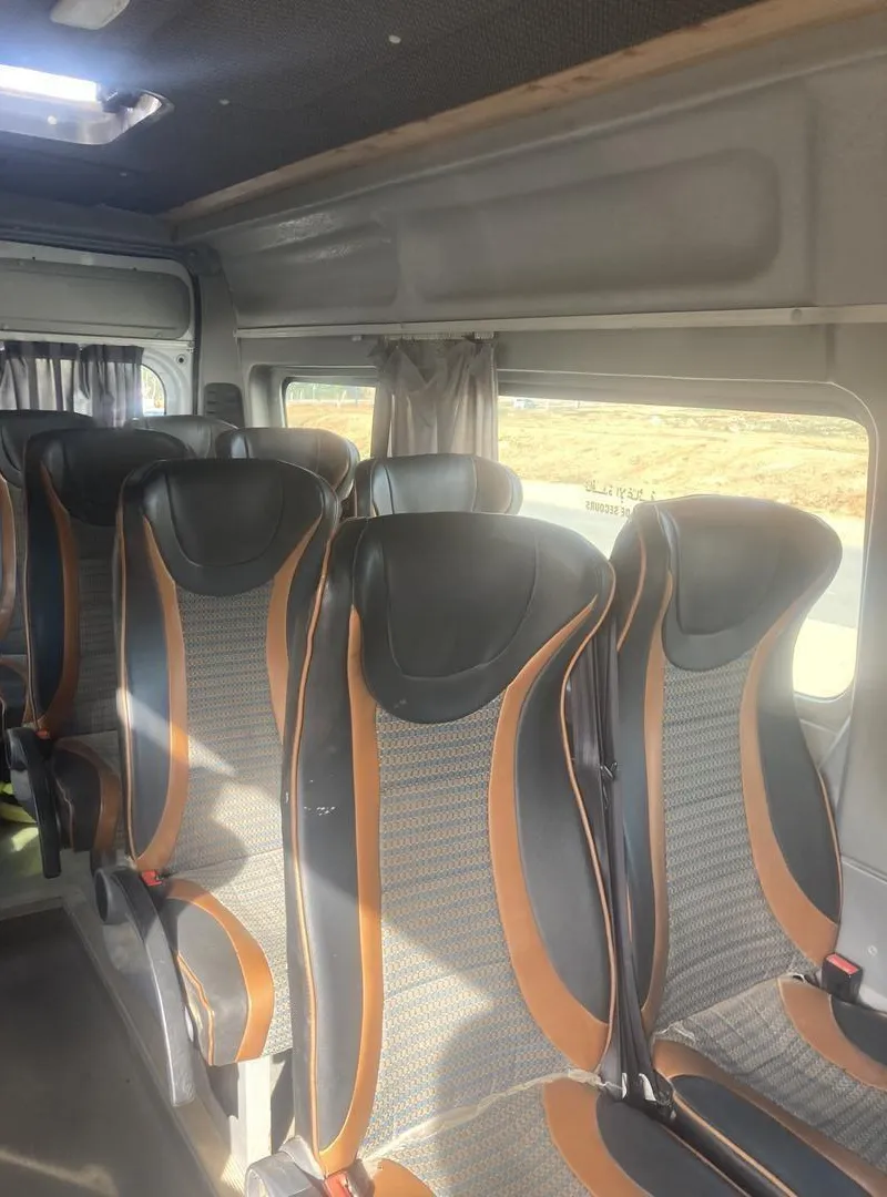 Fiat Ducato transport personnel