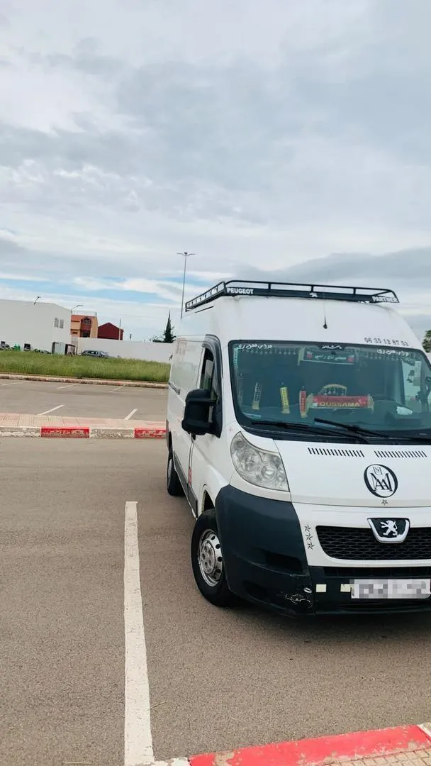 PEUGEOT Boxer