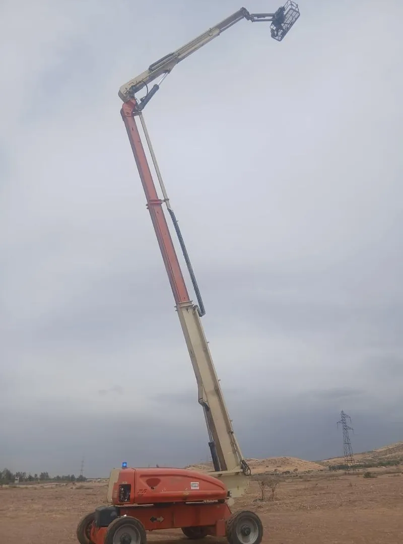 Nacelle articulée 41m JLG