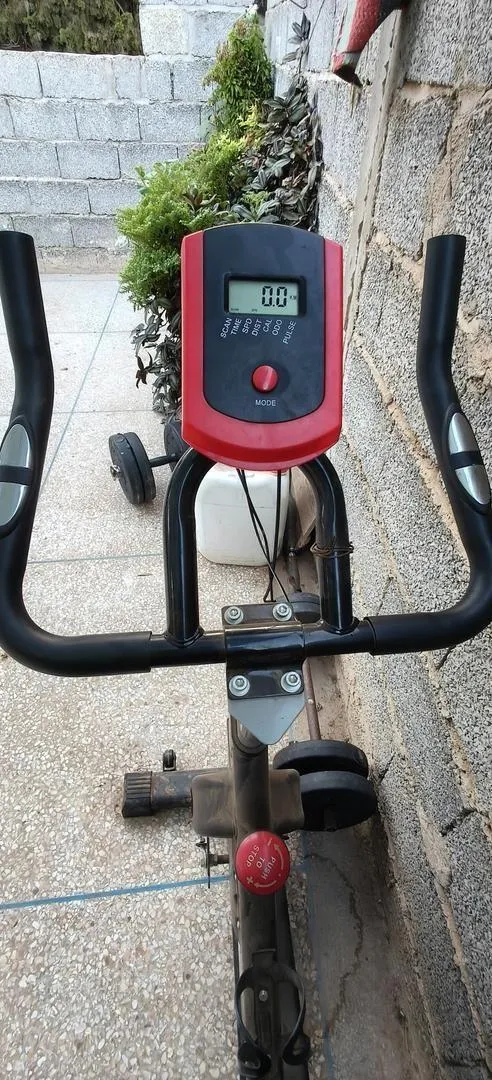Vélo spinning pratique
