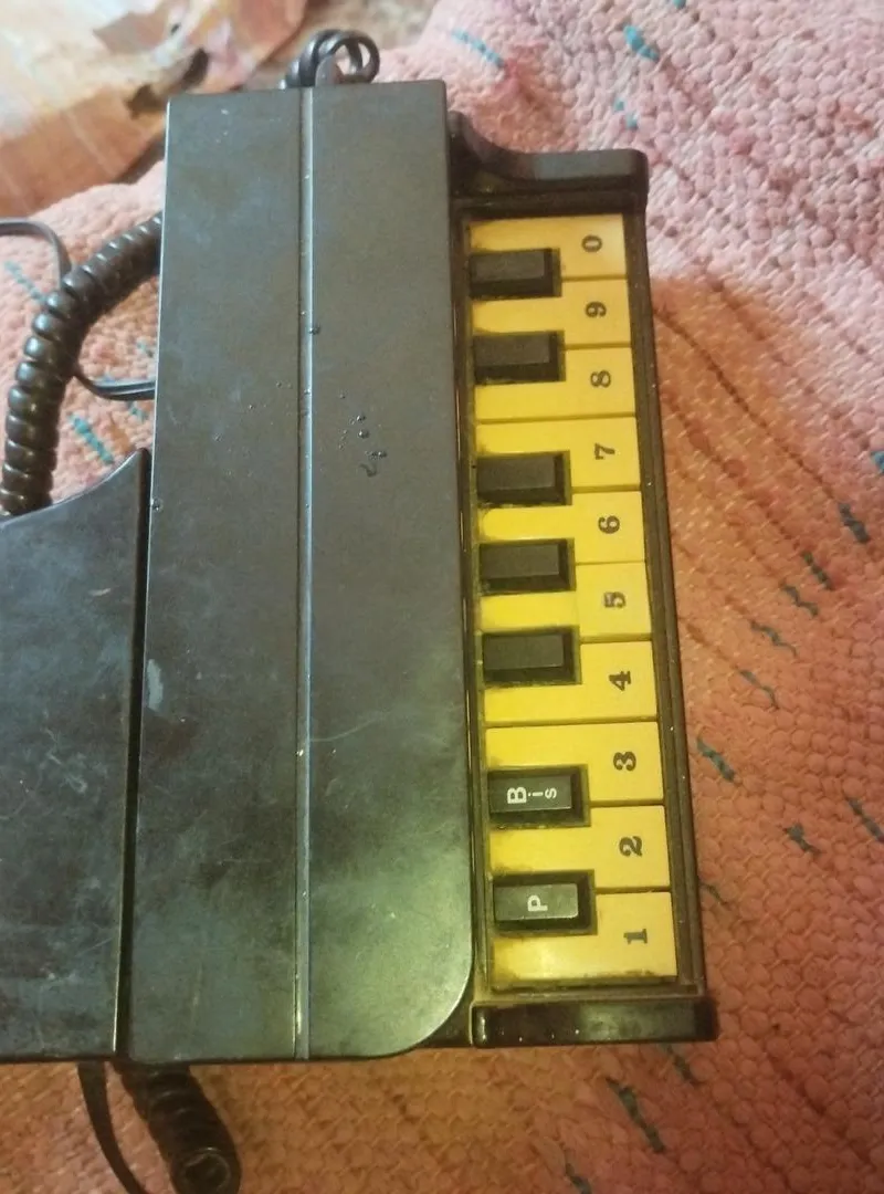 Téléphone piano, fonctionne bien