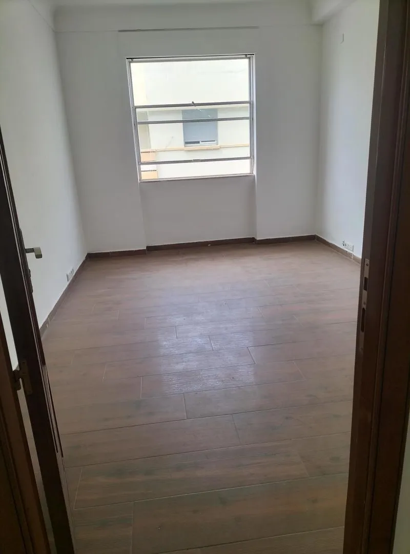Appartement Bareux par mois centre ville