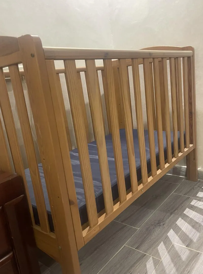 Lit avec matelas pour bébé