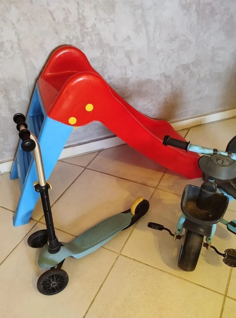 Un pack de jouets pour enfants