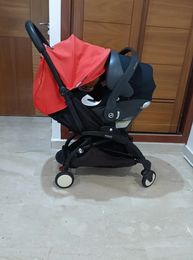 Poussette Yoyo Plus avec Maxi Cosi Cybex