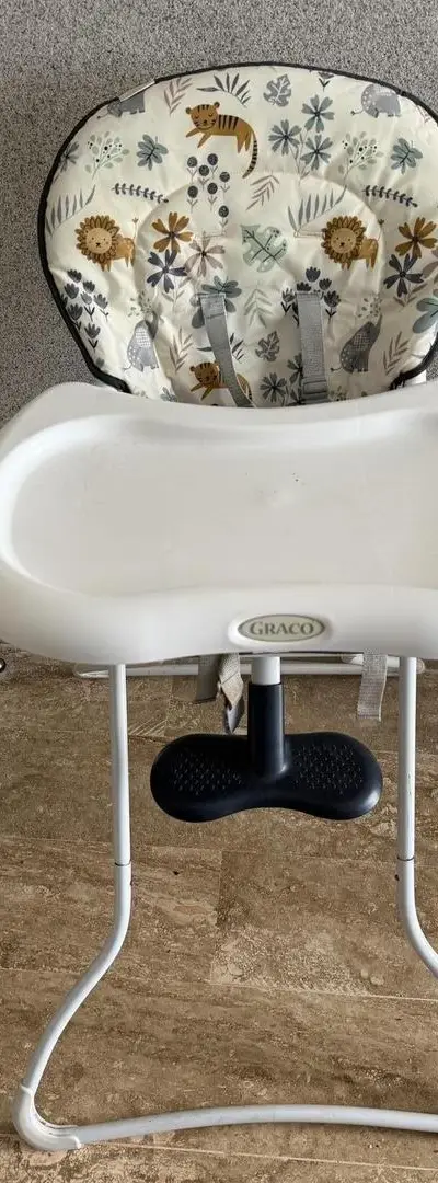 Chaise haute pour bébé