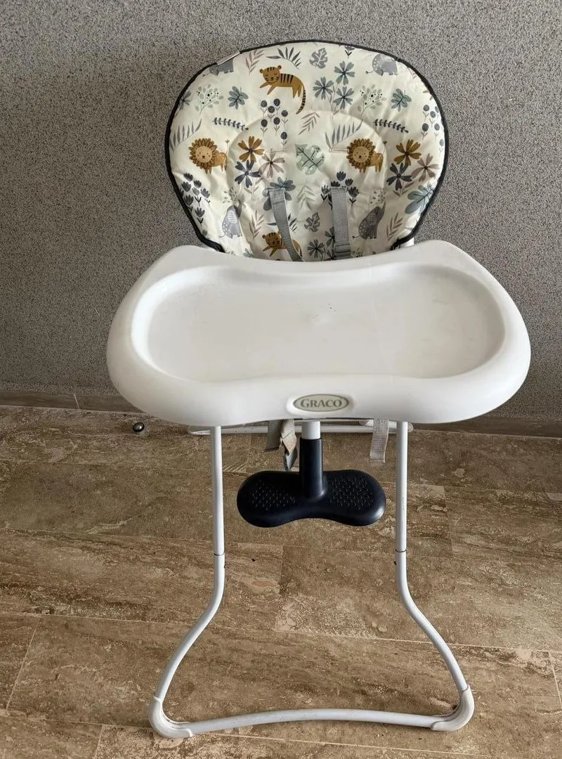 Chaise haute pour bébé