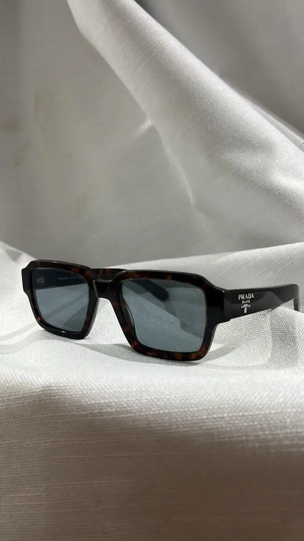 Prada Milano SPR 02Z – Original